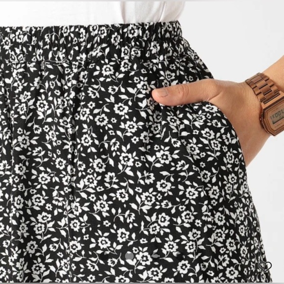 NWT Vero Moda Women’s VMeasy Joy Maxi Slit Skirt WVN GA Black / Sika Size M New - Picture 3 of 7